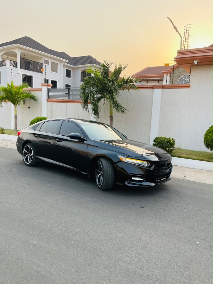 2019 HONDA ACCORD